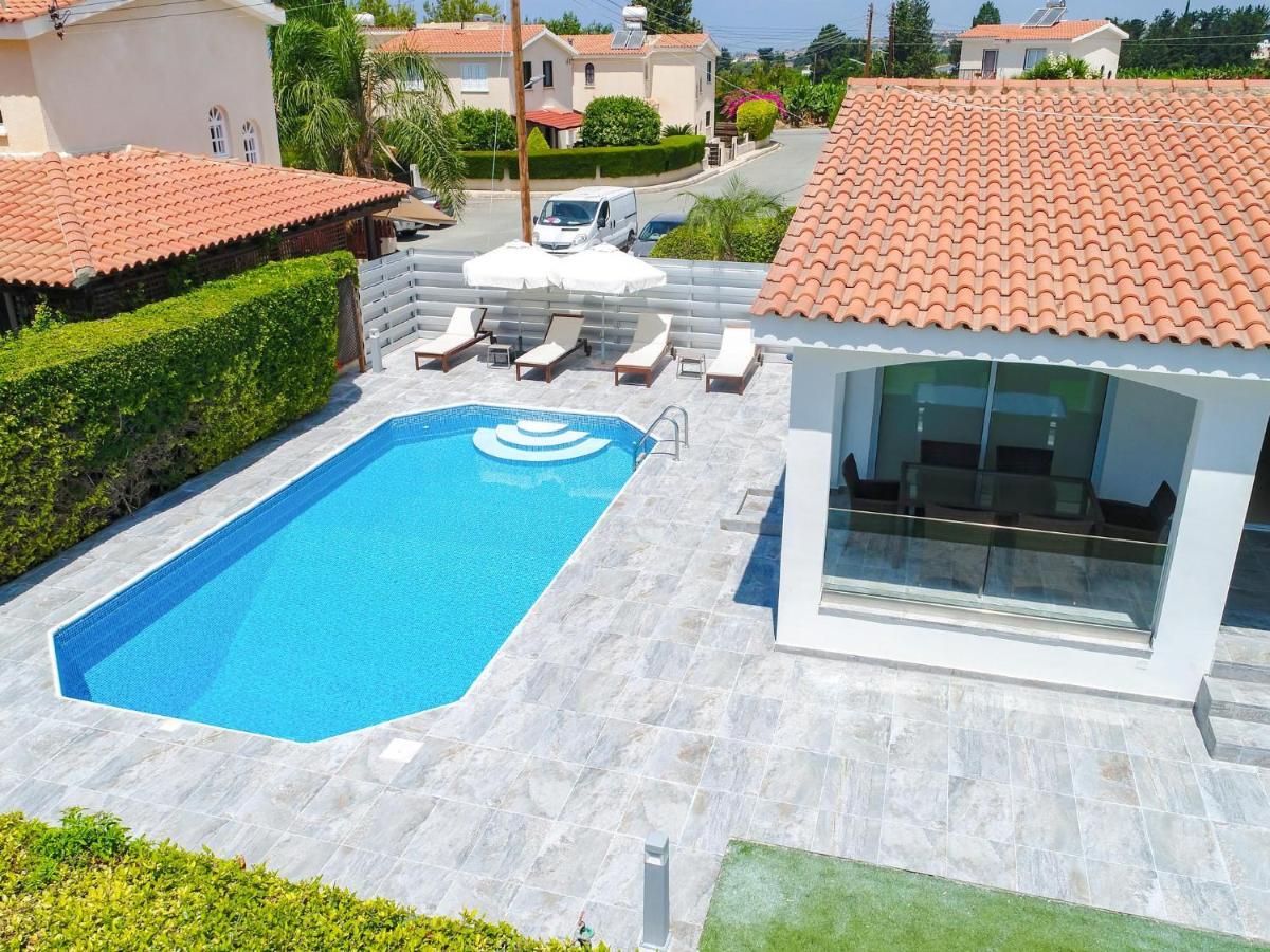 Bungalow Mikaella By Ezoria Villas Bahía de Coral Exterior foto