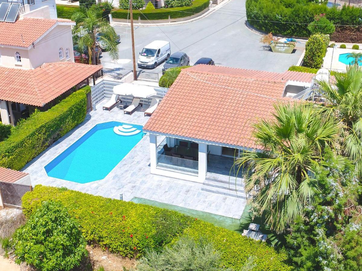 Bungalow Mikaella By Ezoria Villas Bahía de Coral Exterior foto